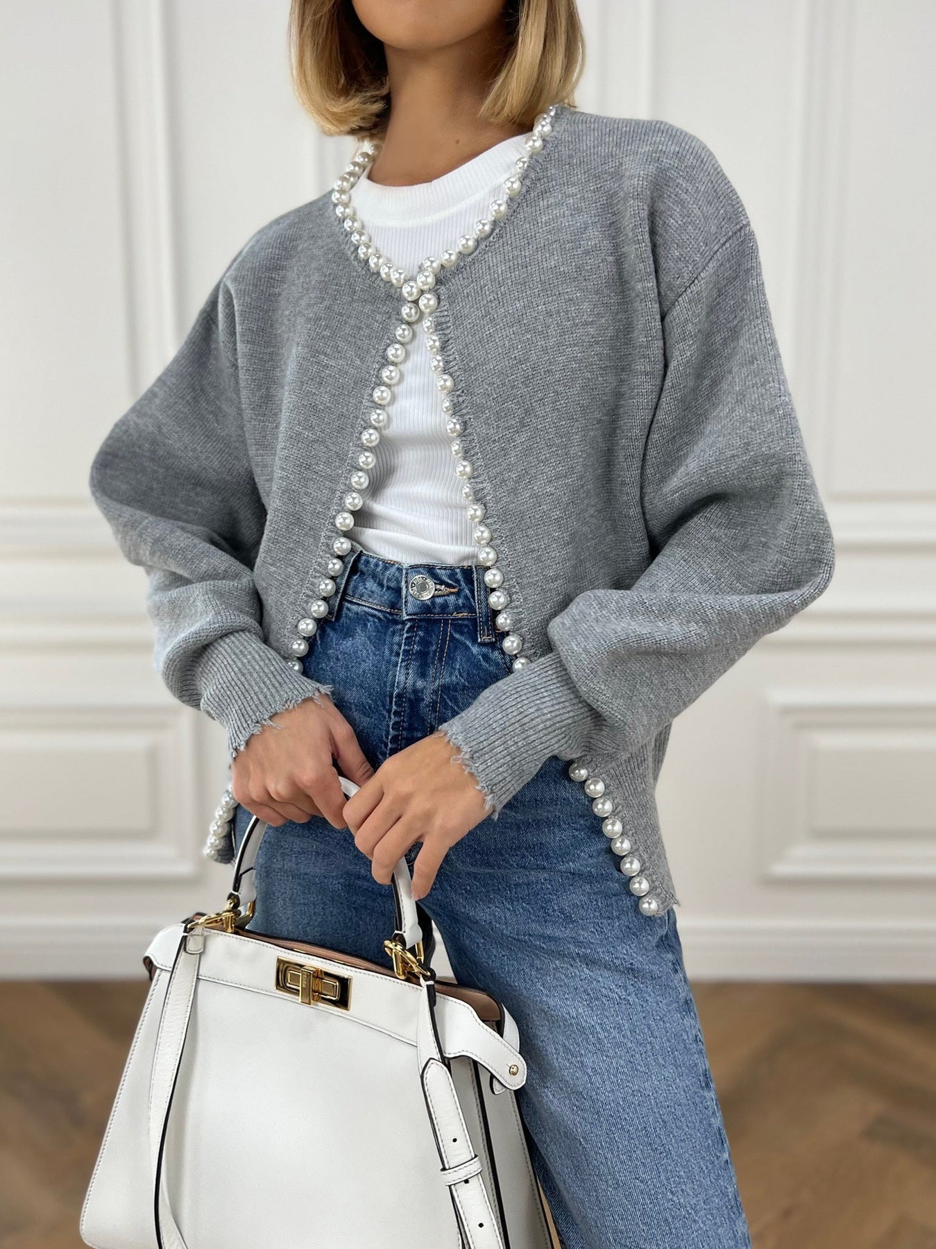 Cardigan tendance pour femme avec ouverture frontale | Détails perlés