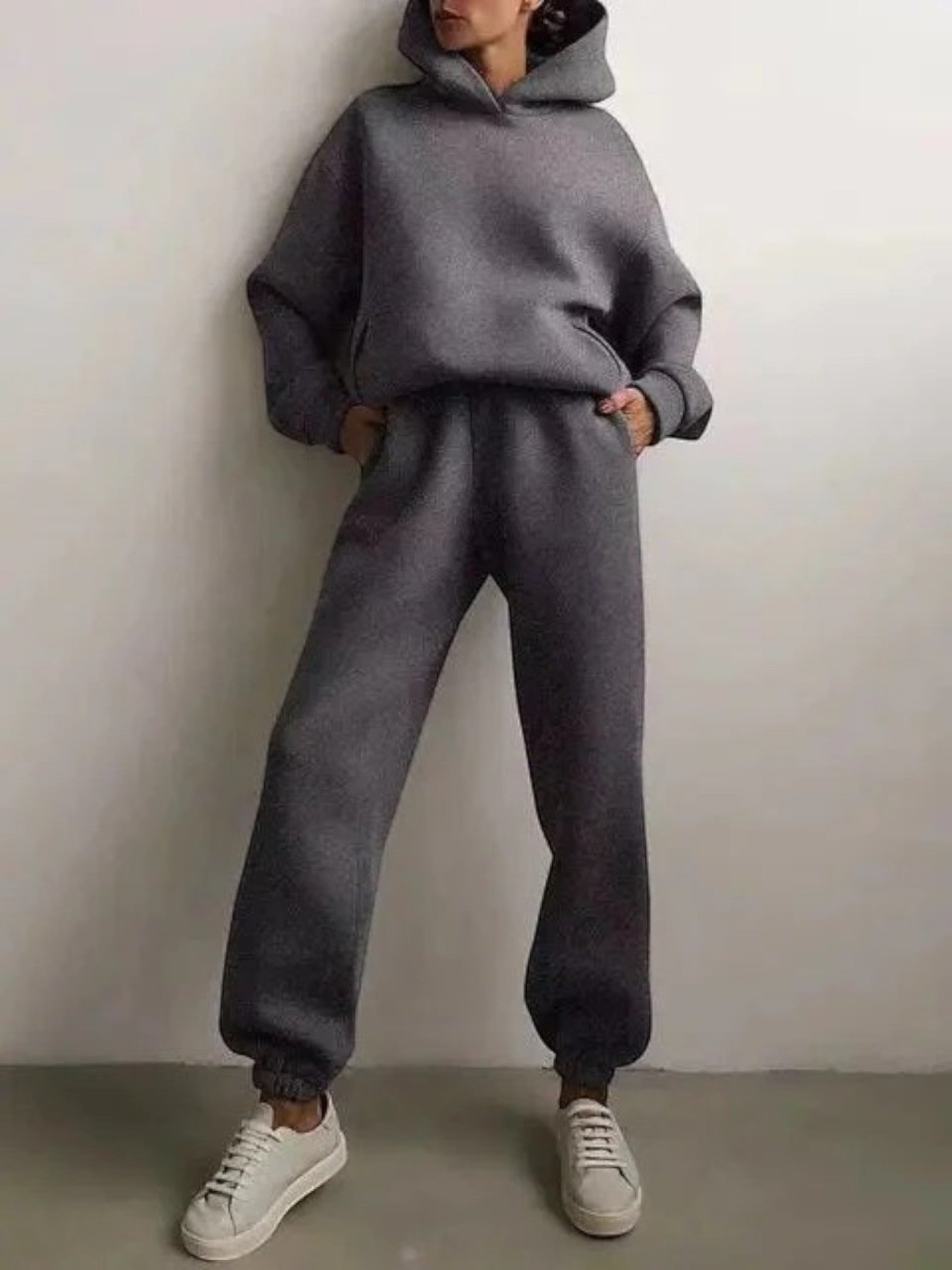 Ensemble Élégant Sweat À Capuche Et Pantalon Pour Femme