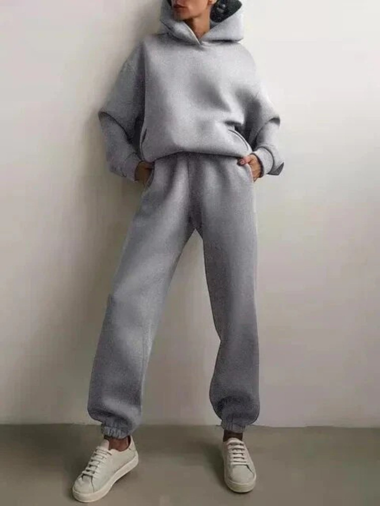 Ensemble Élégant Sweat À Capuche Et Pantalon Pour Femme