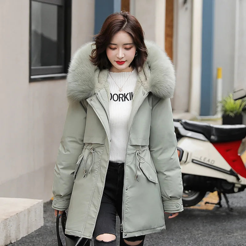 Veste À Capuche D’Hiver Pour Femme | Détail En Fourrure