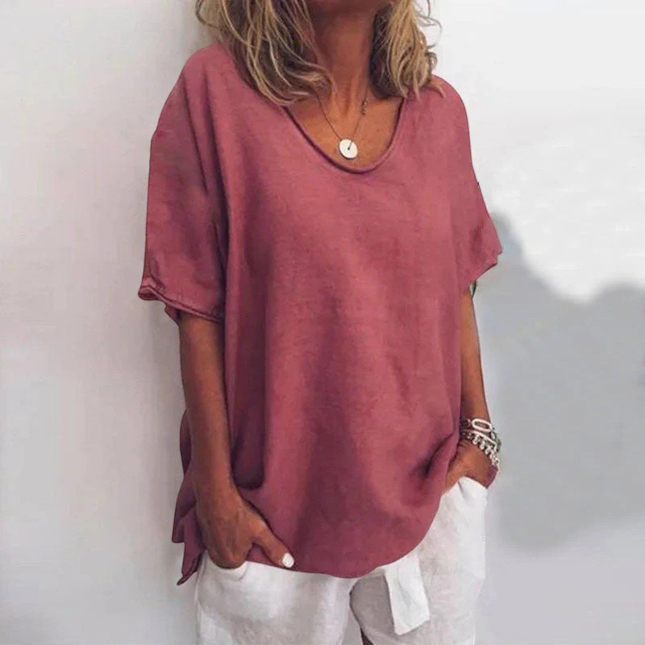 Élina | T-shirt Décontracté À Col En V Pour Femmes | Oversized