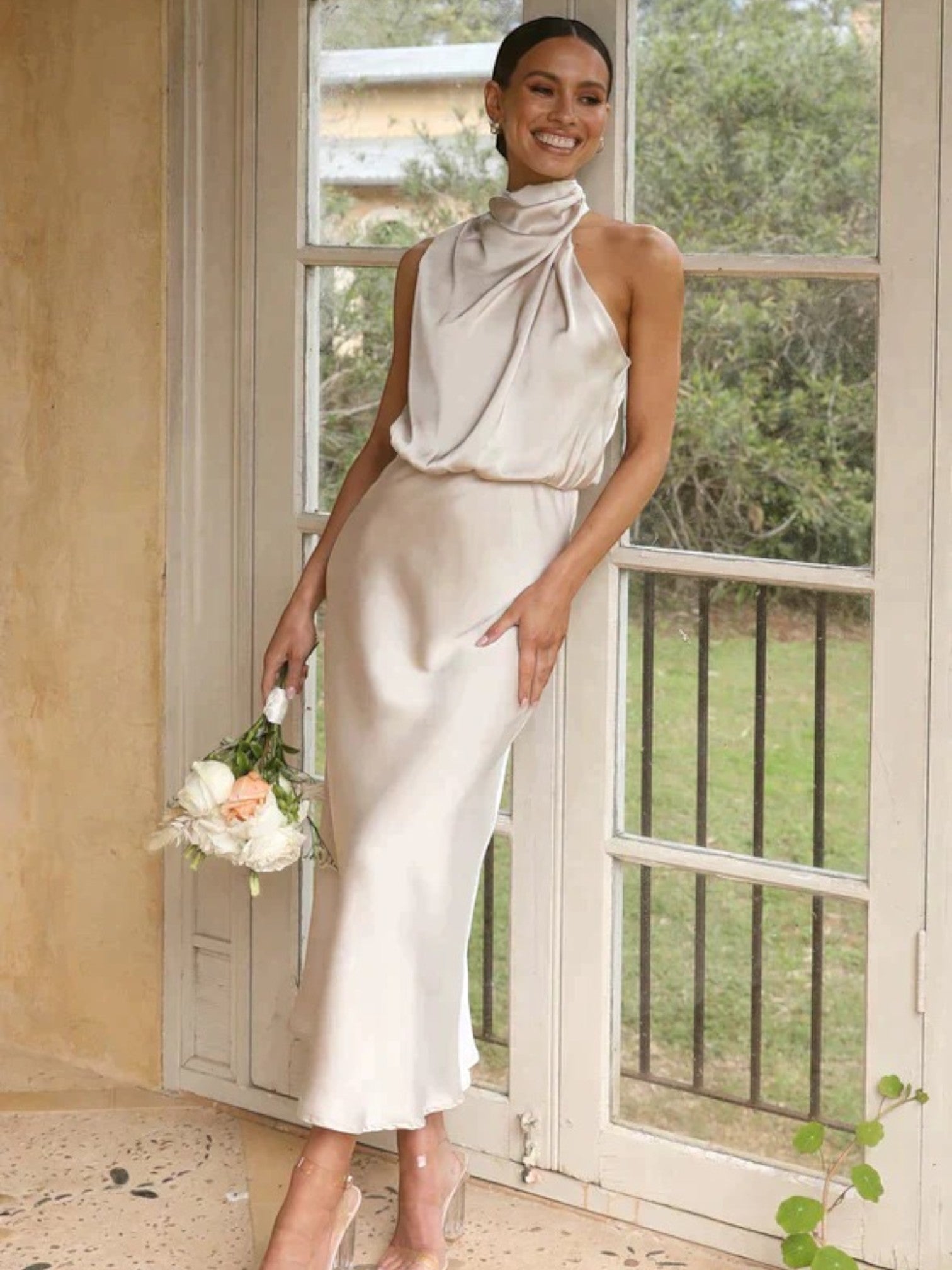 Amanda | Robe Élégante À Col Licou Pour Femmes | Maxi