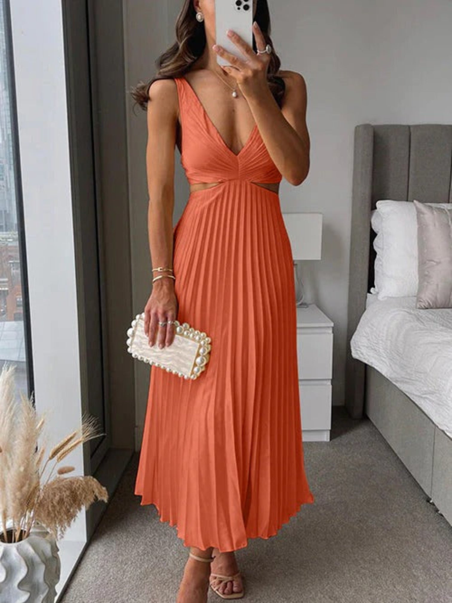 Noor | Robe Élégante Sans Manches À Col En V Pour Femme | Midi