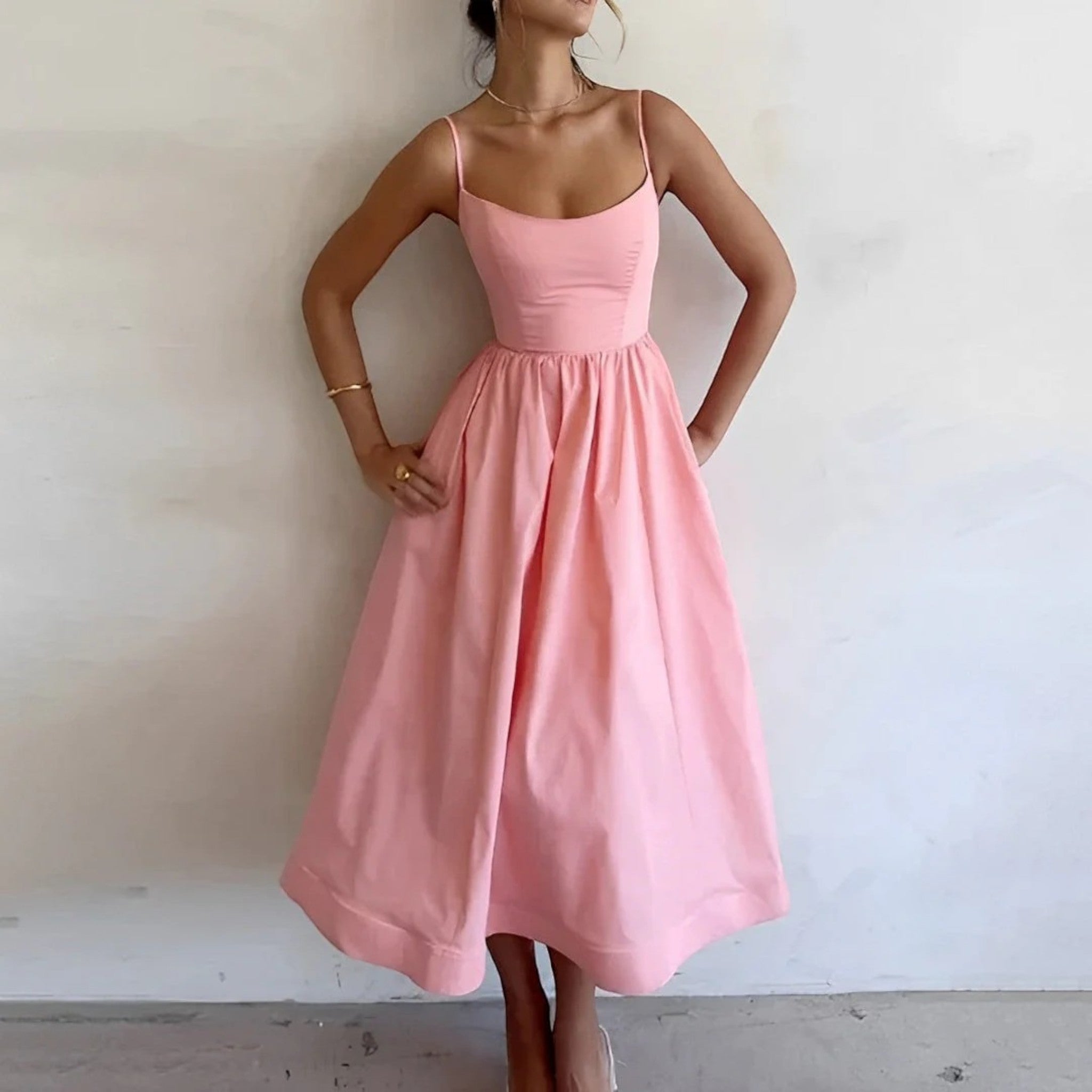 Aurora | Robe Chic Sans Manches Pour Femmes | Midi
