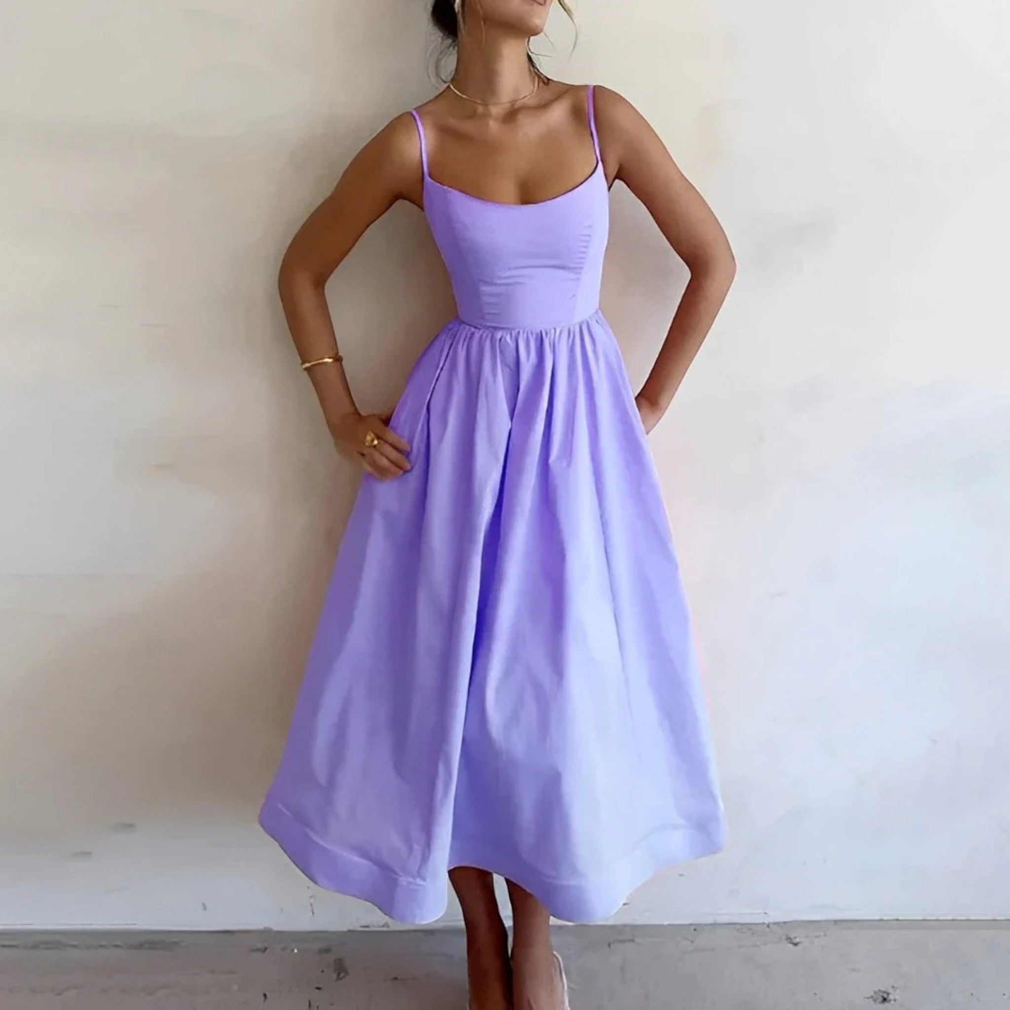 Aurora | Robe Chic Sans Manches Pour Femmes | Midi