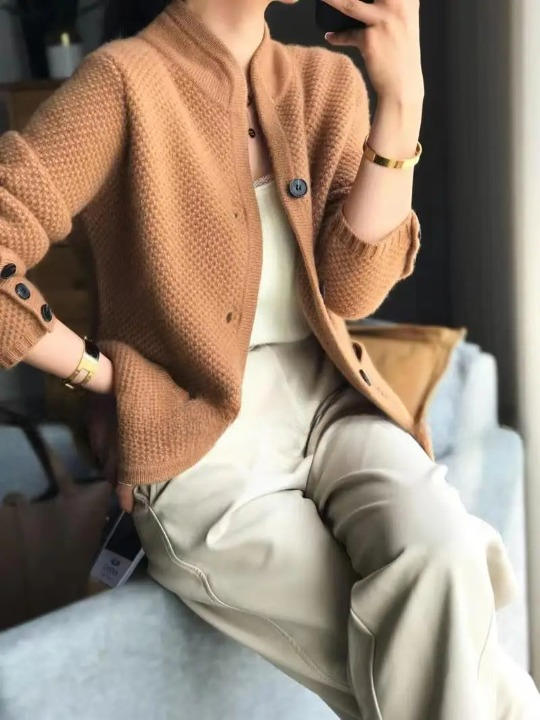 Cardigan Moderne Pour Femme Avec Boutons | Manches Longues