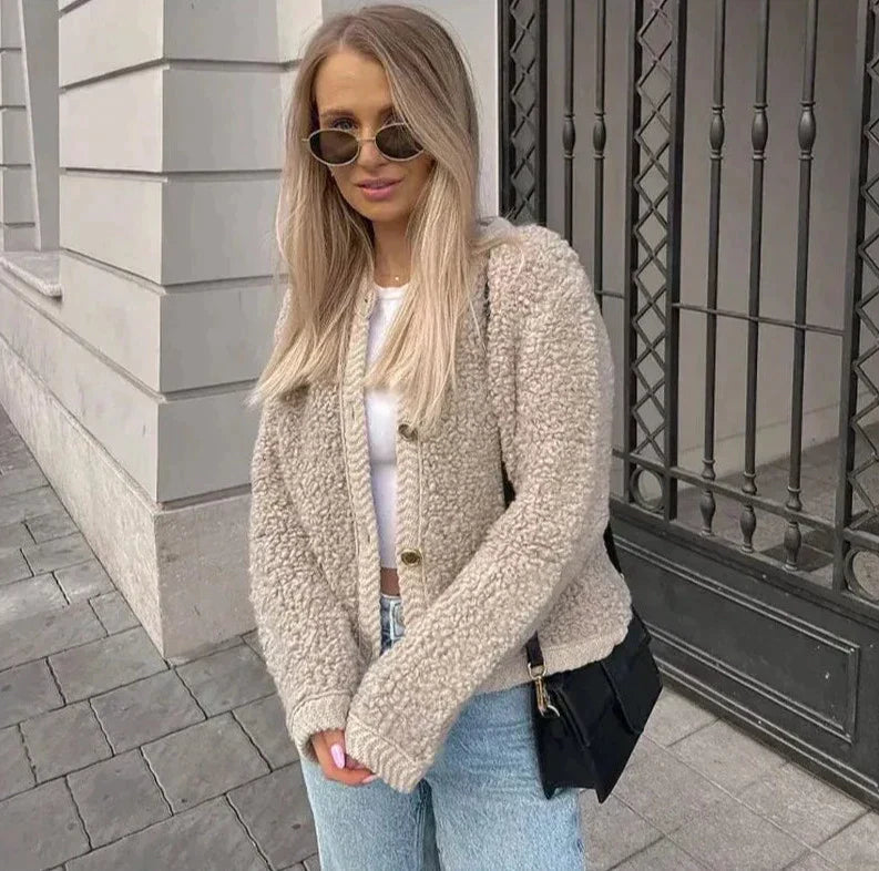Cardigan Court À Boutons Dorés Pour Femme | Hiver