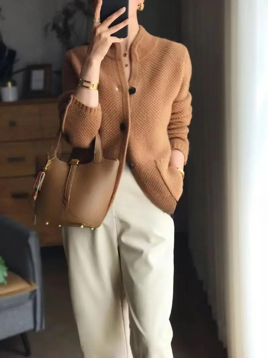 Cardigan Moderne Pour Femme Avec Boutons | Manches Longues