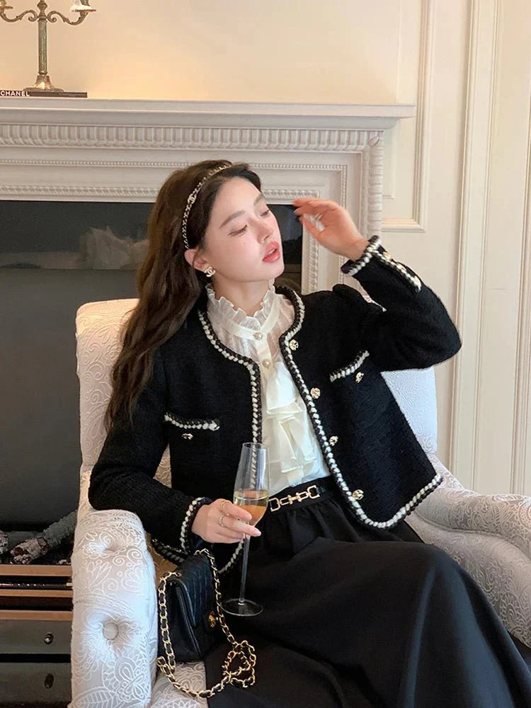 Veste Classique En Tweed Avec Détails Boutonnés Pour Femme | Courte
