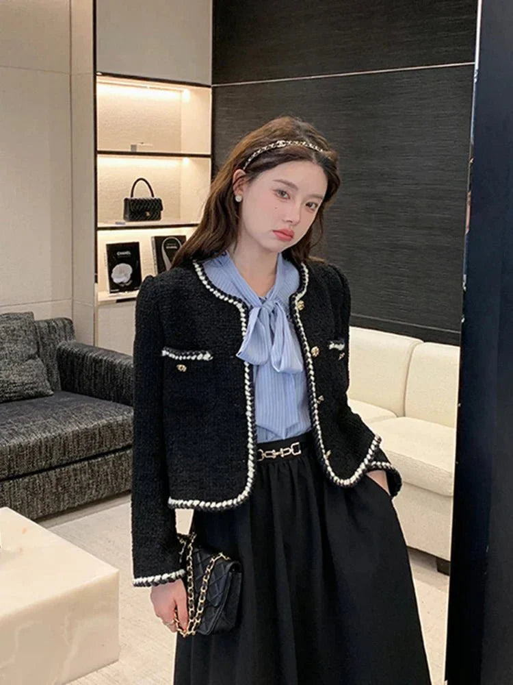 Veste Classique En Tweed Avec Détails Boutonnés Pour Femme | Courte