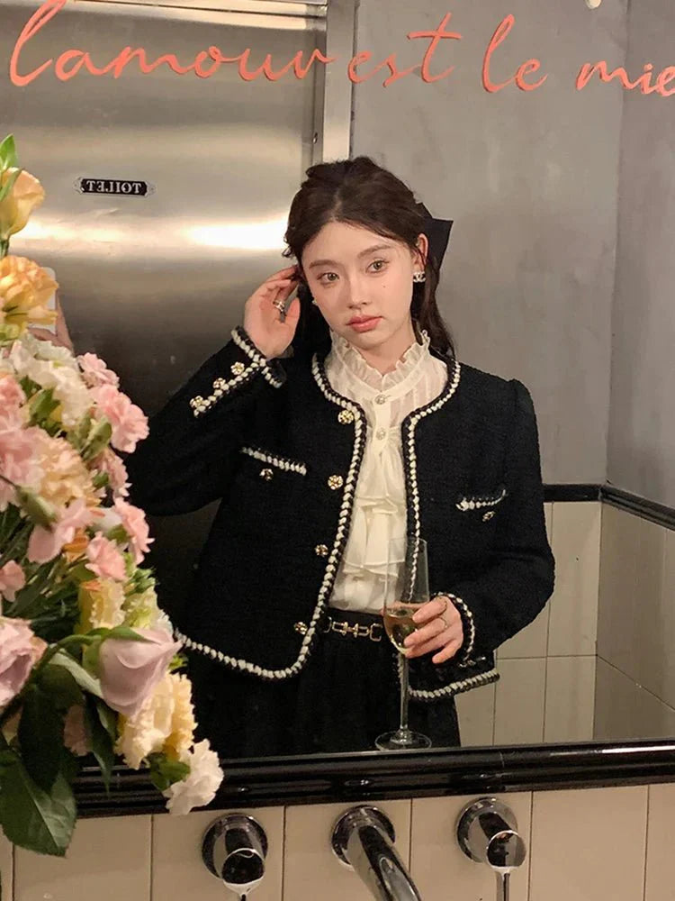 Veste Classique En Tweed Avec Détails Boutonnés Pour Femme | Courte